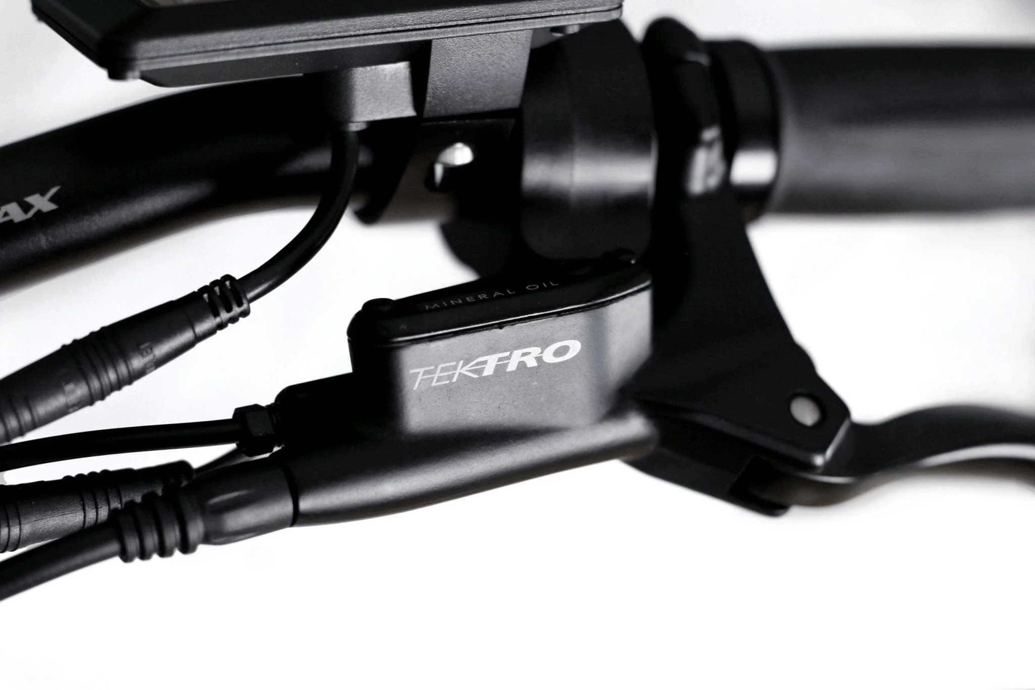 FX-Series 750 Fat Tire Bike - Image 10