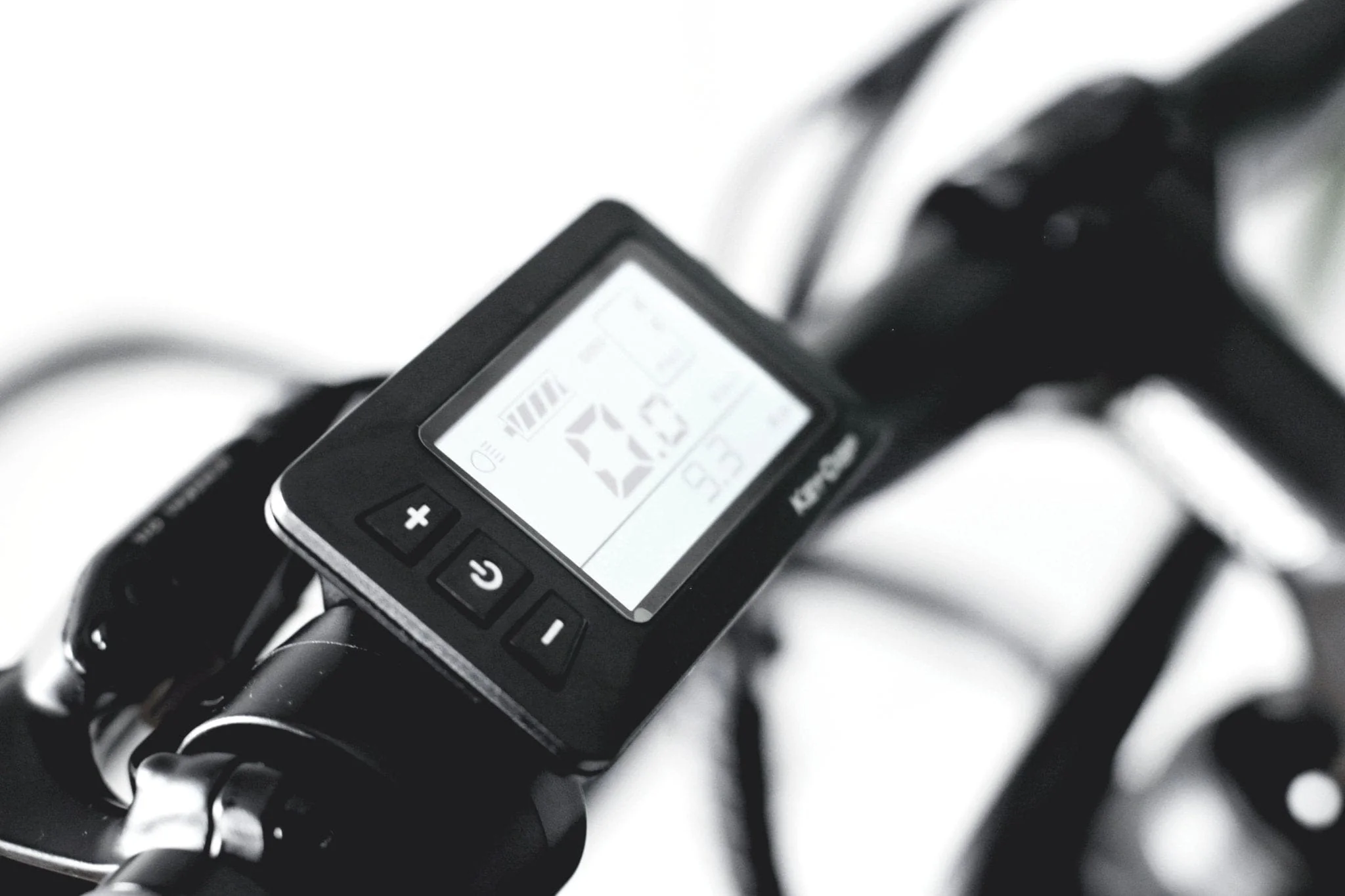 FX-Series 750 Fat Tire Bike - Image 9