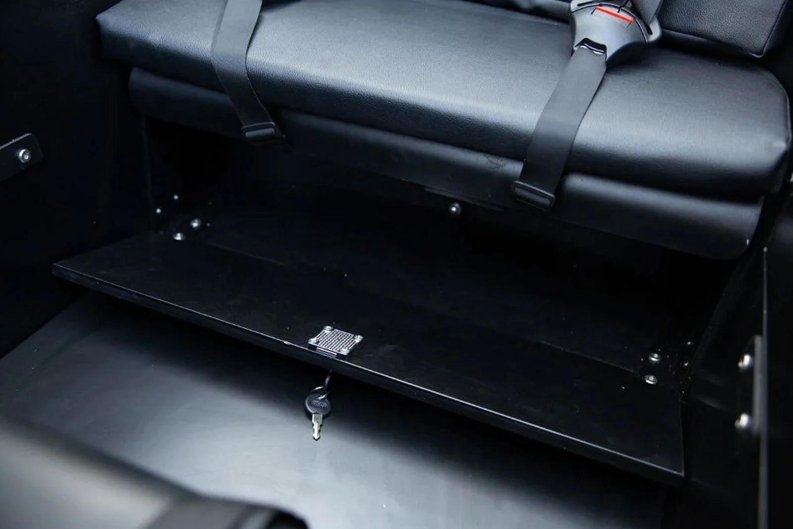 Lockable Storage Compartment - Image 4