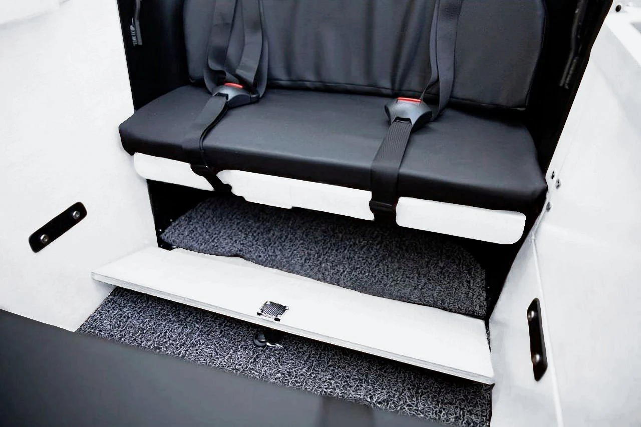 Lockable Storage Compartment - Image 6